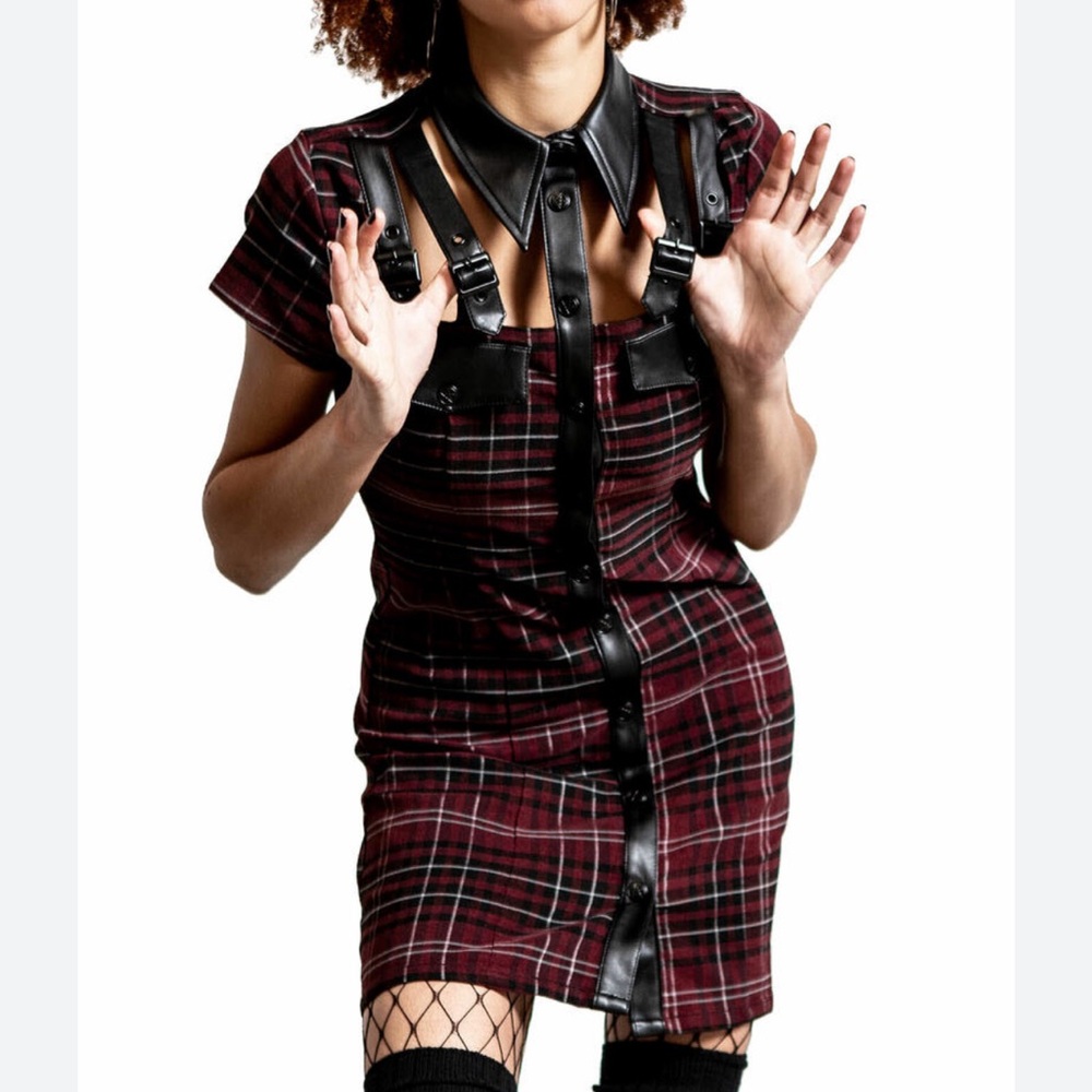 Kill star plaid red grey and black dress.